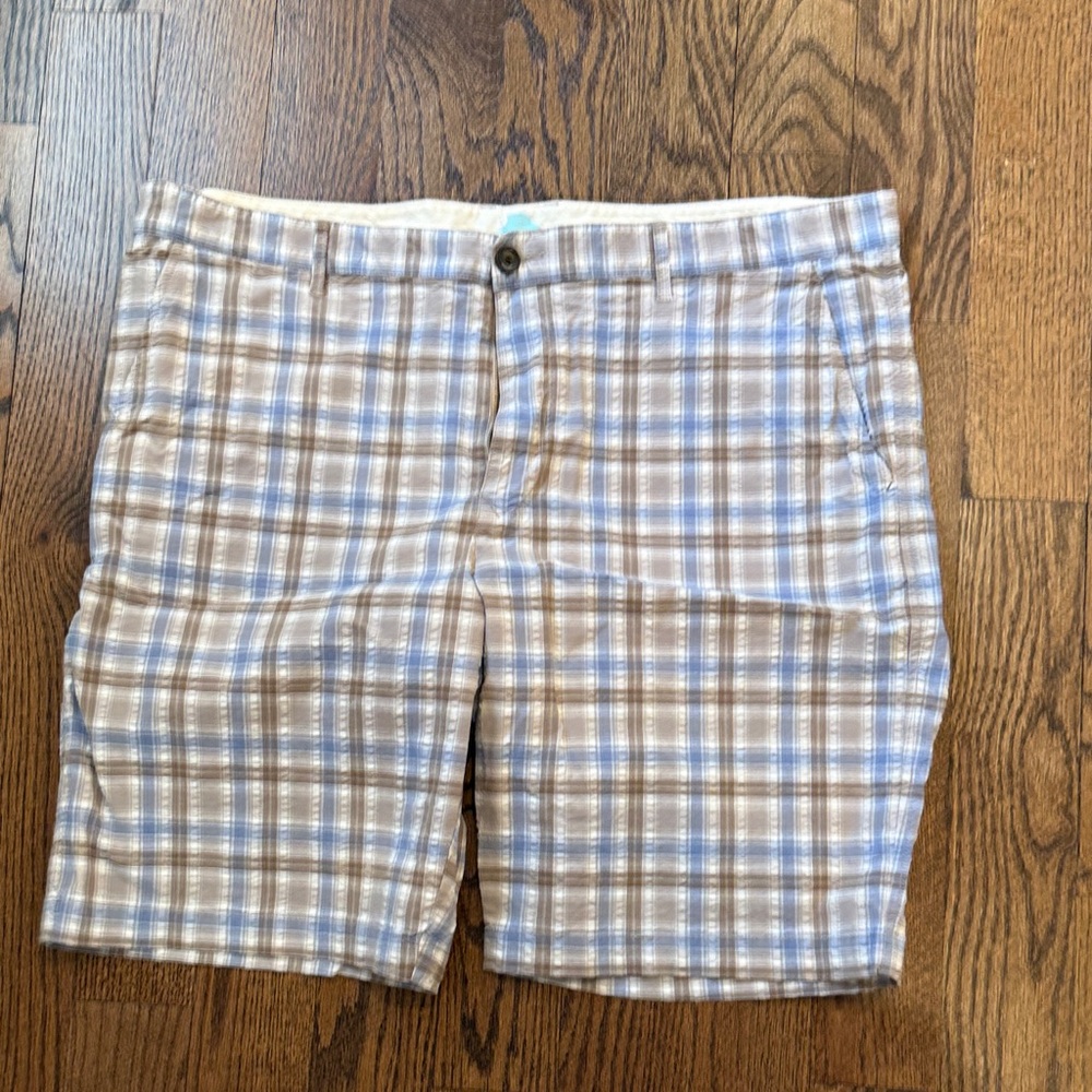 Tmy Bahama men's shorts